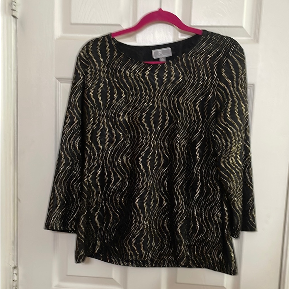 Elegant Black Top with Gold Waves